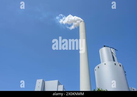 Germany, Baden-Württemberg, Karlsruhe, coal-fired power station on the Rhine. Stock Photo