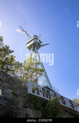 The HMAS Sydney I Memorial Mast commemorates those who served in the Royal Australian Navy and those ships which were lost in service, Bradleys Head Stock Photo