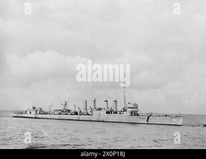 HMS SALISBURY, BRITISH TOWN CLASS DESTROYER. 19 FEBRUARY 1941, EX-USA ...