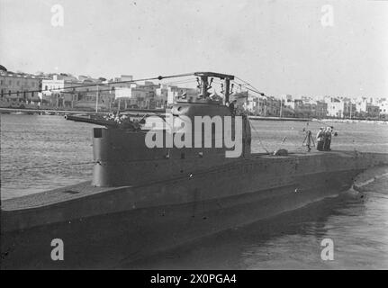 SUBMARINES AND SUBMARINE OFFICERS. 4 FEBRUARY 1943, MALTA. - Close-up of HMS TROOPER Stock Photo