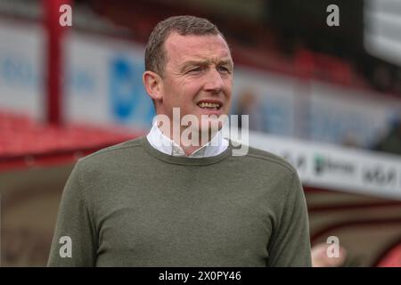 Neill Collins Head coach of Barnsley during the Sky Bet League 1 match Barnsley vs Reading at Oakwell, Barnsley, United Kingdom, 13th April 2024  (Photo by Alfie Cosgrove/News Images) Stock Photo