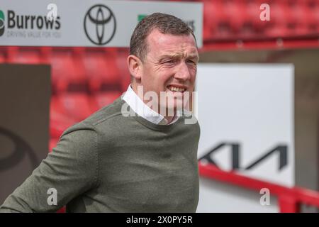 Neill Collins Head coach of Barnsley during the Sky Bet League 1 match Barnsley vs Reading at Oakwell, Barnsley, United Kingdom, 13th April 2024  (Photo by Alfie Cosgrove/News Images) Stock Photo