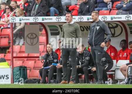 Neill Collins Head coach of Barnsley during the Sky Bet League 1 match Barnsley vs Reading at Oakwell, Barnsley, United Kingdom, 13th April 2024  (Photo by Alfie Cosgrove/News Images) Stock Photo