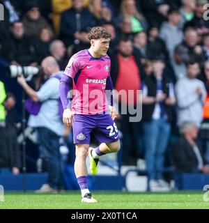 West Bromwich, UK. 13th Apr, 2024. Sunderland's Callum Styles warming up during the EFL Sky Bet Championship match between West Bromwich Albion and Sunderland at The Hawthorns, West Bromwich, England on 13 April 2024. Photo by Stuart Leggett. Editorial use only, license required for commercial use. No use in betting, games or a single club/league/player publications. Credit: UK Sports Pics Ltd/Alamy Live News Stock Photo