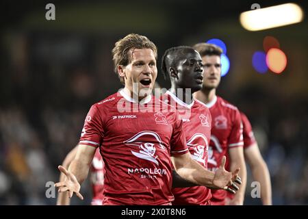 Denderleeuw, Belgium. 13th Apr, 2024. Essevee's Ruud Vormer celebrates after scoring during a soccer match between Dender EH and SV Zulte Waregem, Saturday 13 April 2024 in Denderleeuw, on day 29/30 of the 2023-2024 'Challenger Pro League' second division of the Belgian championship. BELGA PHOTO JOHN THYS Credit: Belga News Agency/Alamy Live News Stock Photo