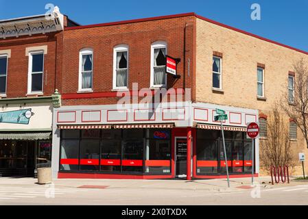 Marengo, Illinois - United States - April 8th, 2024: Downtown building and storefront on South State Street in Marengo, Illinois, USA. Stock Photo