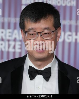 Jun Ye arrives at the 10th Annual Breakthrough Prize Ceremony held at ...