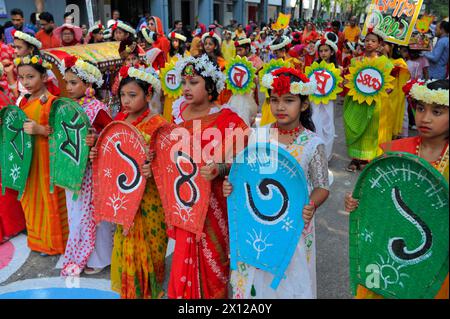 Sylhet, Bangladesh. 14th Apr, 2024. April 14, 2024, Sylhet, Bangladesh: Students performs a dance during the Pathshala, the Bengali New Year 1431 Celebration ceremony in the first light of the dawn of Pahela Baisakh at the premises. Credit: Eyepix Group/Alamy Live News Stock Photo