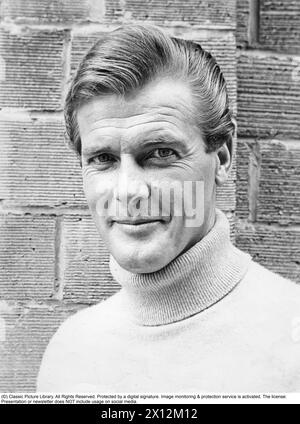 Sir Roger Moore , 1927-2017 during the filming of the tv-series The Saint 1966. Roger Moore is known for his role as agent James Bond, playing the character in seven feature films. Stock Photo