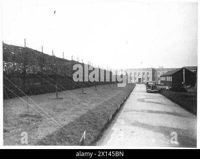 CAMOUFLAGE - New type camouflage for vehicle car parks British Army Stock Photo