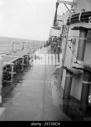 ANTI U-BOAT TORPEDO TRIALS HELD ON BOARD HMS BENTINCK, CAPTAIN CLASS FRIGATE. 5 AND 6 OCTOBER 1943, GREENOCK DISTRICT. - View of the Diverta PV wire along the port side, looking forward Stock Photo