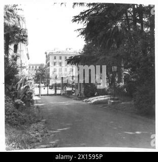 ITALY : GERMAN EMBASSY IN ROME - The main entrance. Taken from inside the Embassy grounds British Army Stock Photo