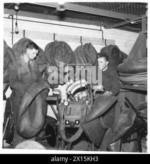 THE ACTIVITIES OF THE ROYAL ELECTRICAL AND MECHANICAL ENGINEERS - At the vulcanising plant. Craftsman J.McKinstry of Strabane, Co.Tyrone, was trained as an Army boy at an Army Training School British Army Stock Photo