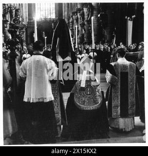 CEREMONIAL FUNERAL OF BRUSSELS POLICE SHOT BY THE GERMANS - The Archbishop conducting the service , British Army, 21st Army Group Stock Photo