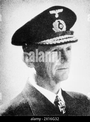 NAZI PERSONALITIES: GROSSADMIRAL KARL DOENITZ (1891-1984) - Head and shoulders portrait of Vice Admiral Karl Doenitz, flag officer in charge of German U-boats (BdU) from 1935 to 1943 and Commander in Chief of the German Navy from 1943 to 1945 Doenitz, Karl, German Navy (Third Reich) Stock Photo