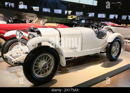 Mercedes-Benz 27/170/225 PS Typ SSK Sport Zweisitzer, Mercedes-Benz Museum, Stuttgart, Baden-Württemberg, Deutschland *** Mercedes Benz 27 170 225 hp Type SSK Sport two-seater, Mercedes Benz Museum, Stuttgart, Baden Württemberg, Germany Stock Photo