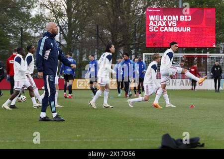 Amsterdam, Netherlands. 15th Apr, 2024. AMSTERDAM, 15-04-2024, Sportpark de Toekomst, Dutch Keuken Kampioen Divisie football, season 2023/2024, match between Jong Ajax and Cambuur. Jong Ajax players warming up Credit: Pro Shots/Alamy Live News Stock Photo