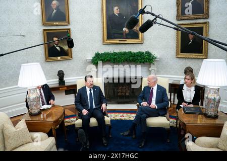 Washington DC, USA. 15th Apr, 2024. United States President Joe Biden meets with Prime Minister of Iraq Mohammed Shia' Al Sudani in the Oval Office at the White House in Washington, DC on Monday, April 15, 2024. Credit: Bonnie Cash/Pool via CNP /MediaPunch Credit: MediaPunch Inc/Alamy Live News Stock Photo