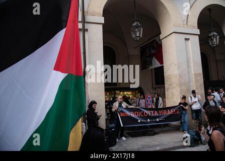 Presidio cittadino contro gli accordi Maeci con Israele di UniTo presso il Rettorato di Torino, Italia - Cronaca - Luned&#xec; 15 aprile 2024 - Citizen protest against the Maeci agreements with Israel by UniTo at the Rectorate of Turin, Italy - Monday 15th April 2024 (Photo Matteo Secci/LaPresse) Credit: LaPresse/Alamy Live News Stock Photo