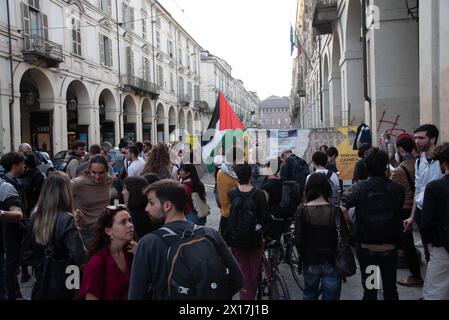 Presidio cittadino contro gli accordi Maeci con Israele di UniTo presso il Rettorato di Torino, Italia - Cronaca - Luned&#xec; 15 aprile 2024 - Citizen protest against the Maeci agreements with Israel by UniTo at the Rectorate of Turin, Italy - Monday 15th April 2024 (Photo Matteo Secci/LaPresse) Credit: LaPresse/Alamy Live News Stock Photo