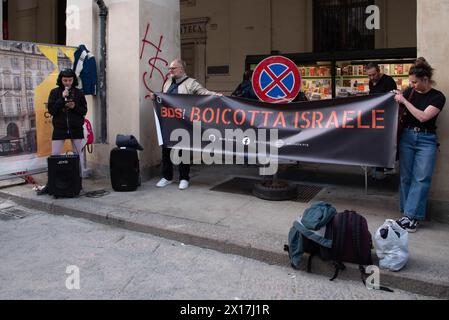 Presidio cittadino contro gli accordi Maeci con Israele di UniTo presso il Rettorato di Torino, Italia - Cronaca - Luned&#xec; 15 aprile 2024 - Citizen protest against the Maeci agreements with Israel by UniTo at the Rectorate of Turin, Italy - Monday 15th April 2024 (Photo Matteo Secci/LaPresse) Credit: LaPresse/Alamy Live News Stock Photo