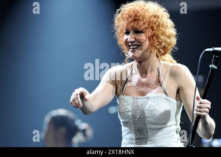 Milan Italy 07/06/2009 : Fiorella Mannoia,Italian singer, during the live concert at the Smeraldo Theater Stock Photo