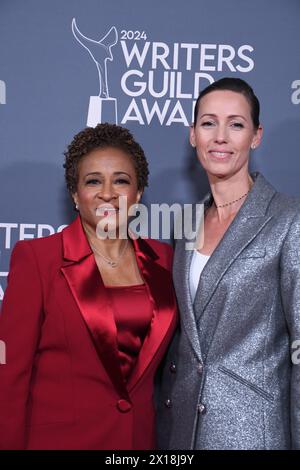 Los Angeles, California, USA 14th April 2024 Comedian Wanda Sykes and Alex Sykes attend the 76th Annual Writers Guild Awards at Hollywood Palladium on April 14, 2024 in Los Angeles, California, USA. Photo by Barry King/Alamy Stock Photo Stock Photo