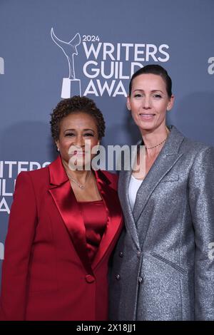 Los Angeles, California, USA 14th April 2024 Comedian Wanda Sykes and Alex Sykes attend the 76th Annual Writers Guild Awards at Hollywood Palladium on April 14, 2024 in Los Angeles, California, USA. Photo by Barry King/Alamy Stock Photo Stock Photo