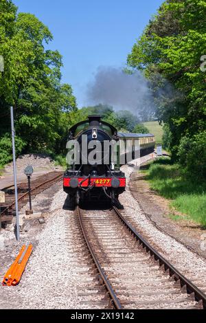 UK, England, Devon, GWR Steam Locomotive No. 4277 'Hercules' approaching Greenway Halt on the Dartmouth Steam Railway Stock Photo