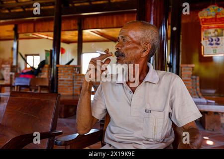 Old buddhist Monk from vietnam Stock Photo