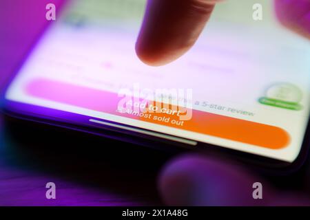 Add to cart button on Temu e-shop website. E-commerce concept Stock Photo
