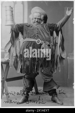 Hesch, William, role as 'Falstaff' in the comical opera 'Die lustigen Weiber von Windsor' by Otto Nicolai. (full length standing, full face, in the rightist ascertain hand mug), rendering the Viennese Court Opera House. single-handed specimen of sb.'s handwriting., 1905 - 19050101 PD1418 - Rechteinfo: Rights Managed (RM) Stock Photo