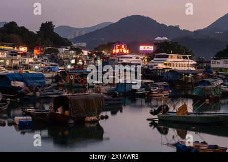 Lei Yue Mun, Hong Kong - October 23 2023: The seafront seafood restaurants in the fisherman village and harbor of Lei Yue Mun near Yau Tong in Kowloon Stock Photo