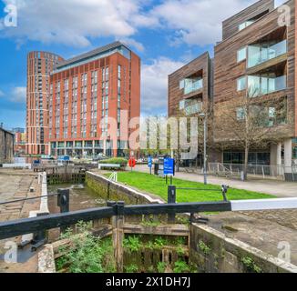 Granary Wharf looking towards the DoubleTree Hotel by Hilton, Leeds, West Yorkshire, UK Stock Photo