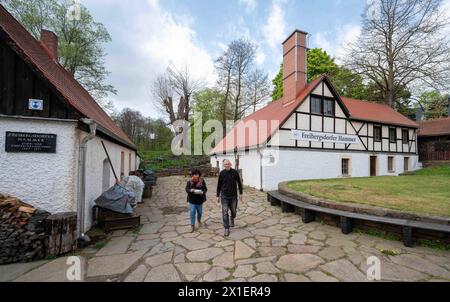 Sachsen Freiberg Freibergsdorfer Hammer - altes Hammerwerk und Schmiede basierend auf Wasserkraft - Innenansichten der Anlage 140424 1404.24 Dresden *** Saxony Freiberg Freibergsdorfer Hammer old hammer mill and forge based on water power Interior views of the plant 140424 1404 24 Dresden Stock Photo