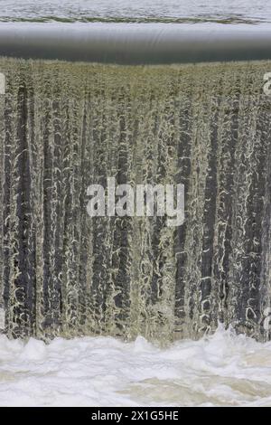 Water Flowing Over Weir, Fast Shutter Speed Stock Photo - Alamy