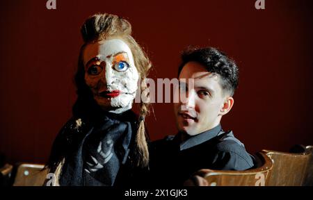 Vienna - Puppet artist and director Nikolaus Habjan during interview with Austria Presse Agentur on 10th January 2013. PICTURE:   Nikolaus Habjan with Elfriede Jelinek puppet - 20130110 PD8196 - Rechteinfo: Rights Managed (RM) Stock Photo