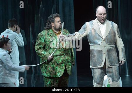 Salzburg - Opera 'Parsifal' by Richard Wagner rehearsals at Großes (Grosses) Festspielhaus on 18th March 2013. Premiere is on 23rd March 2013. PICTURE: Johan Botha (l.) as Parsifal and Stephen Milling as Gurnemanz - 20130318 PD3695 - Rechteinfo: Rights Managed (RM) Stock Photo