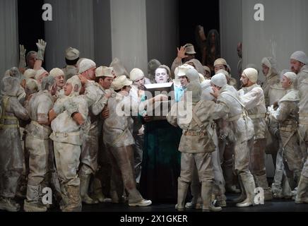 Salzburg - Opera 'Parsifal' by Richard Wagner rehearsals at Großes (Grosses) Festspielhaus on 18th March 2013. Premiere is on 23rd March 2013. PICTURE: Wolfgang Koch (m.) as Amfortas - 20130318 PD3687 - Rechteinfo: Rights Managed (RM) Stock Photo