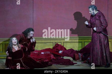 Russian soprano Anna Netrebko as Leonora, Spanish tenor Placido Domingo as Count di Luna and Italian tenor Francesco Meli as Manrico perform during the rehearsal of 'Il Trovatore' (The Troubadour) at the Grosses Festspielhaus (Large Festival Hall) in Salzburg, Austria, 04 August 2014. The opera will premiere on 09 August as part of the Salzburg Festival that runs from 18 July to 31 August. - 20140805 PD0278 - Rechteinfo: Rights Managed (RM) Stock Photo