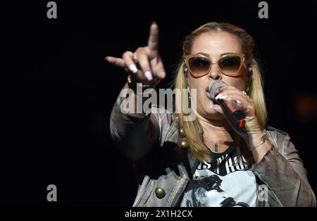 Vienna - The 32nd Danube Island Festival (Donauinselfest) in Vienna, Austria, 27 June 2015. The open-air festival runs from 26 to 28 June. PICTURE: Singer Anastacia - 20150627 PD5002 - Rechteinfo: Rights Managed (RM) Stock Photo