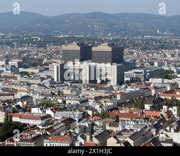 Feature - Aerial view of Vienna on 3rd October 2015. PICTURE: Vienna General Hospital (German: Allgemeines Krankenhaus der Stadt Wien) (AKH) is the university medical center of the city of Vienna. The AKH is a large hospital in Austria and Europe, and with 85-m (279-ft) height one of the tallest hospital buildings in the world. - 20151003 PD17654 - Rechteinfo: Rights Managed (RM) Stock Photo