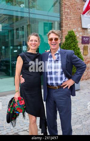 Austrian actor Tobias MORETTI with his wife Julia were honored as Feinschmecker des Jahres 2021 by Gault & Millau at Palais Coburg in Vienna, Austria, on June 24, 2021. - 20210624 PD14063 - Rechteinfo: Rights Managed (RM) Stock Photo