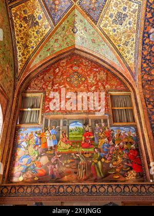 Fresco depicting reception assembly of Persian Shah Tahmasp I for Humayun, Mughal ruler of India. Chehel Sotoun Palace, Isfahan, Iran. Stock Photo