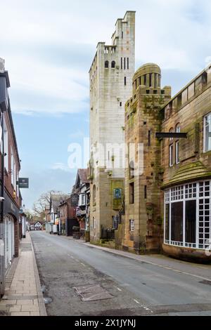 Gaskell Memorial Tower in the high street in Knutsford Stock Photo