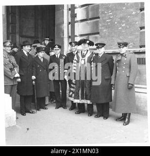 NORTHERN IRELANDS TRIBUTE TO RUSSIANS - Group photograph taken after the parade. It includes - Sir Alan G. Cunningham, Sir Basil Brooke, Bart., The Lord Mayor -Sir Crawford McCullogh, Bt., Mr. A.V. Exlander and the two Russian officers, British Army Stock Photo