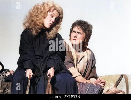 Madeline Kahn, Dudley Moore, on-set of the film, 'Wholly Moses', Columbia Pictures, 1979 Stock Photo