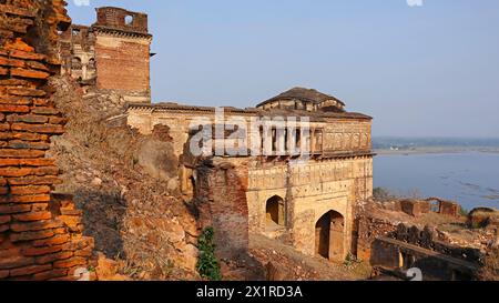 Talbhat Ruin Palace View of Talbehat Fort, Talbahat, Jhansi, Uttar Pradesh ...