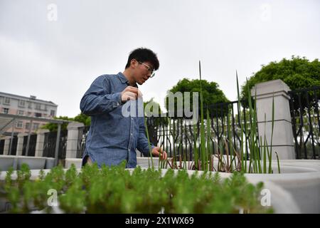 (240418) -- CHANGSHA, April 18, 2024 (Xinhua) -- An aerial drone photo ...