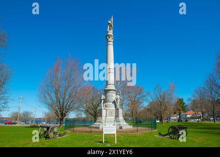 Soldier and Sailors Memorial Monument on Town Common in historic town center of Wakefield, Middlesex County, Massachusetts MA, USA. Stock Photo